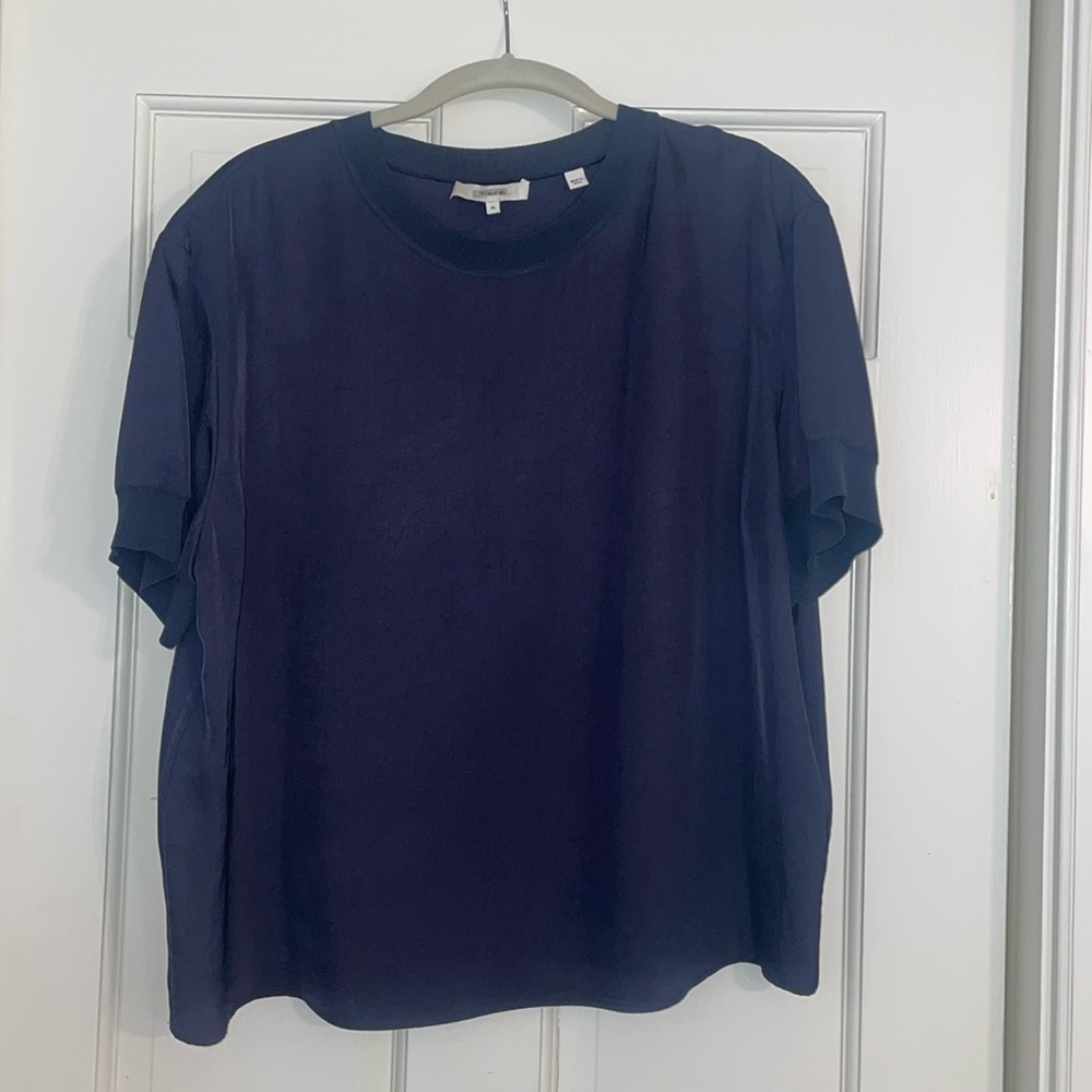 Vince navy blue size XL silk short-sleeved women’s blouse